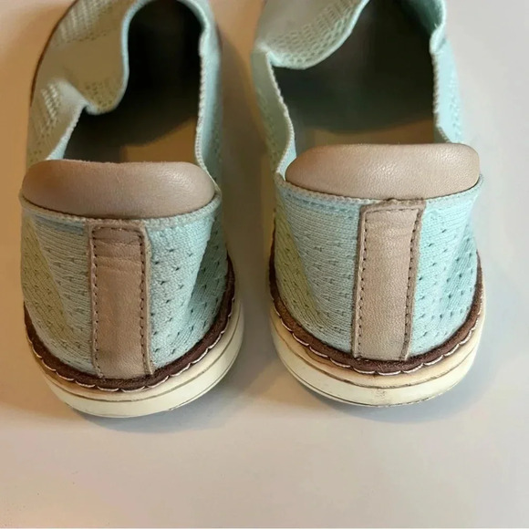 Ugg Sammy Slip On Sneaker Knit with Leather Trim Mint Green Womens Size 8.5 GUC - Picture 5 of 7